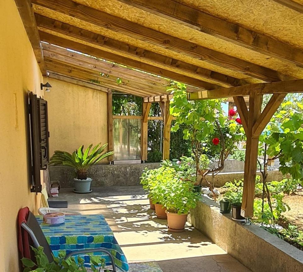 Studio Apartman Stara Baška Kültér fotó